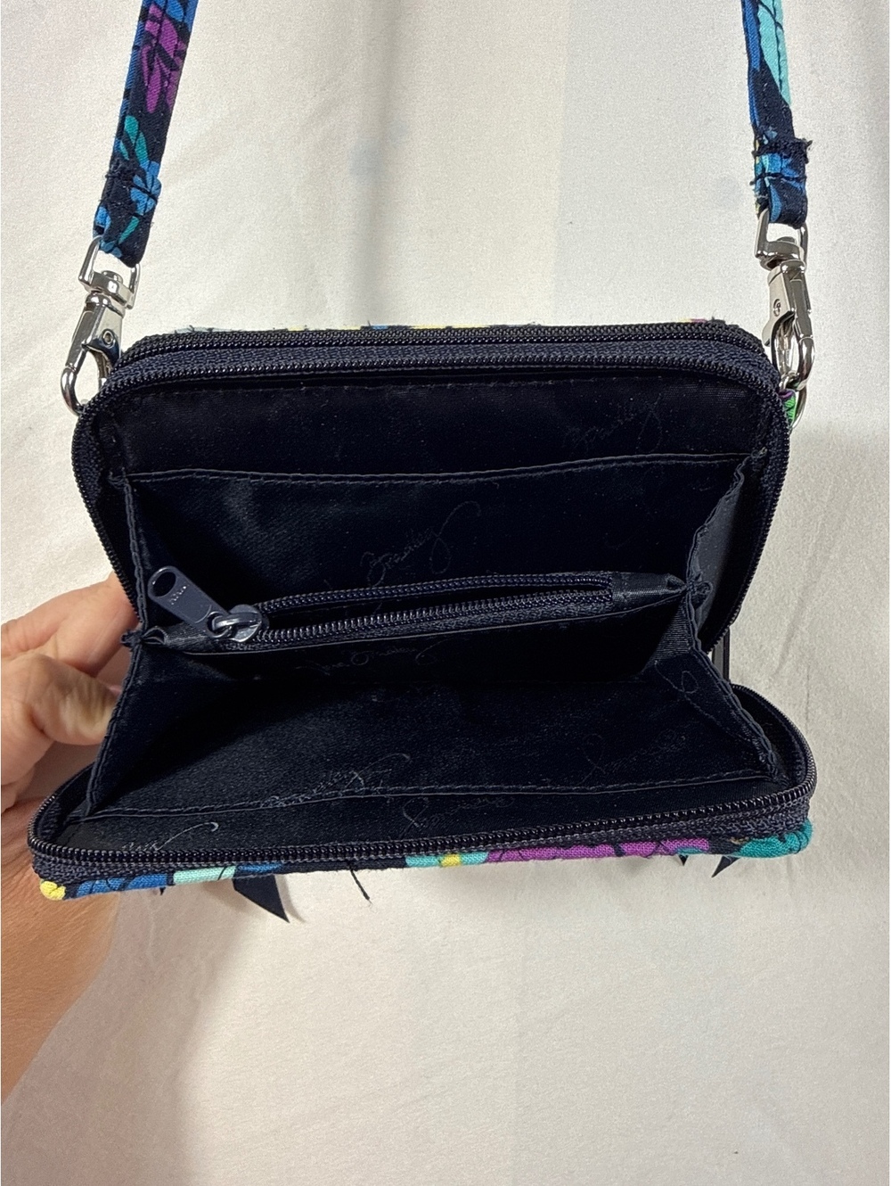 Vera Bradley Cross Body Purse - Picture 7 of 9